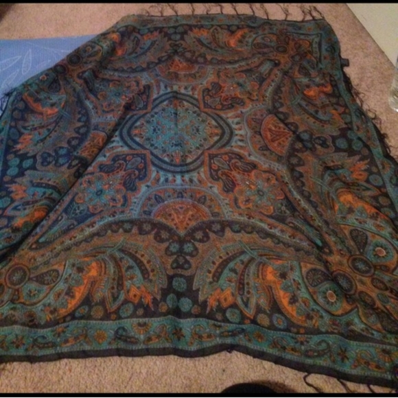 Accessories - NWOT Indian Scarf